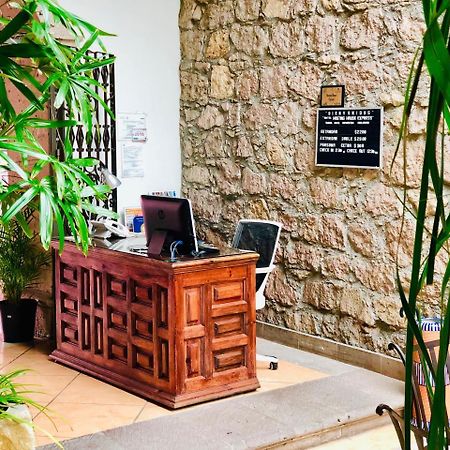 Hotel Expres By Hosting House Морелия Экстерьер фото